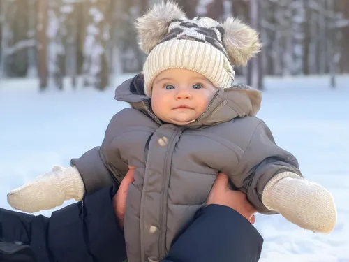 Vista 7 de Funky Junque Conjunto de gorro y mitones con doble pompón de pelo sintético para bebé – Gorro de invierno para recién nacidos de 0–9 meses