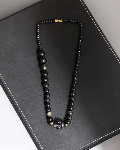 Vista 6 de XHUUU Gargantillas de calavera con cuentas de obsidiana negra, para mujeres y hombres, cristales de piedras preciosas y piedras curativas, collar