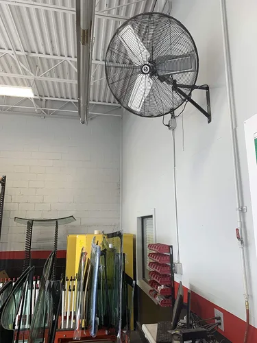 Vista 3 de TPI Corporation CACU30WO Ventilador oscilante de montaje en pedestal de alta velocidad de 30 pulgadas para garaje, comercial, industrial, motor de 3