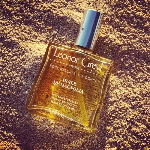 Vista 5 de Leonor Greyl Huile De Magnolia Aceites Naturales Mejoradores De Belleza Para Cara Y Cuerpo. 97% Ingredientes Naturales. Vegano. 3.2 oz Hecho