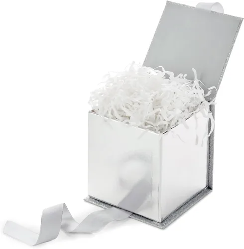Vista 4 de Hallmark Caja de regalo pequeña con lazo y relleno de papel triturado (caja de regalo Silver Signature de 4 pulgadas con purpurina) para bodas