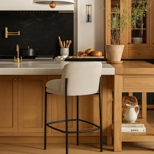 Vista 2 de Meridian Furniture 429Beige-C Burton Collection Modern Taburete contemporáneo con tela de felpilla beige suave, marco de metal negro mate, 17.5