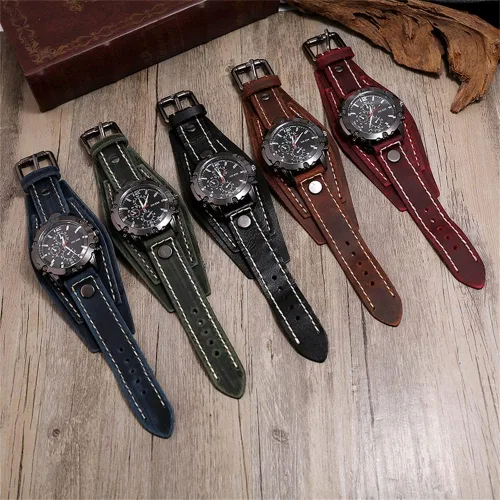 Vista 4 de Reloj de cuarzo de lujo para hombre, correa de cuero de vaca pura y ancha, estilo punk, color marrón