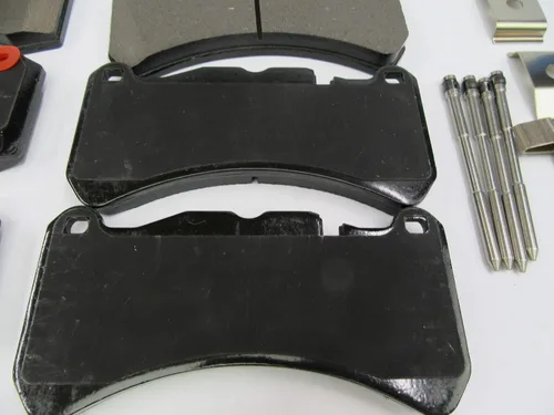 Vista 3 de Pastillas de freno delanteras y traseras de repuesto 14-23 + filtro de aceite gratis para Maserati Ghibli Quattroporte #525
