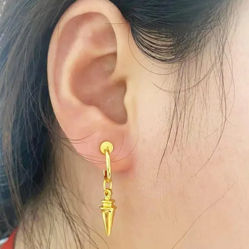 Vista 4 de Spy Family - Pendientes de aro de anime para niñas y mujeres, Acero inoxidable, Sin gemas.