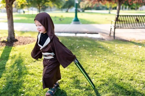 Vista 7 de Little Adventures Galactic Warrior - Bata con capucha y cinturón héroe galáctico marrón de edad media de 3 a 5 años lavable a máquina juego