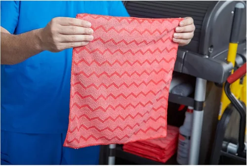 Vista 4 de Rubbermaid Paños de limpieza de microfibra Hygen en rojo