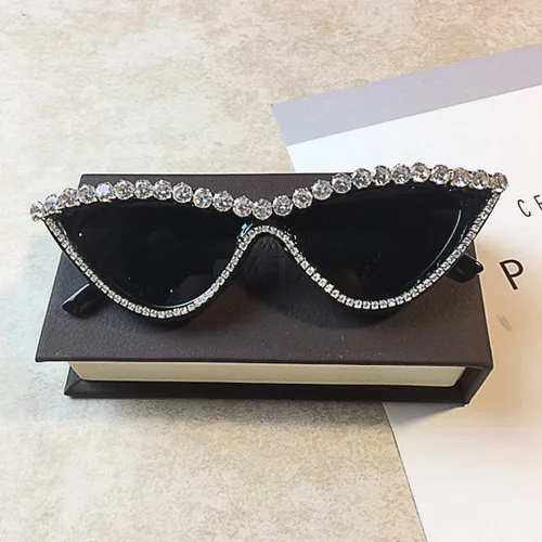 Vista 5 de Naimo Gafas de sol brillantes de cristal ojo de gato con protección UV y diamantes de imitación