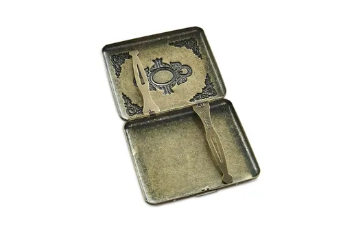 Vista 2 de Goshentech Caja de metal vintage, cobre chapado en metal, capacidad 18-20, adorno esmeralda de imitación de superficie, embalaje de caja de regalo