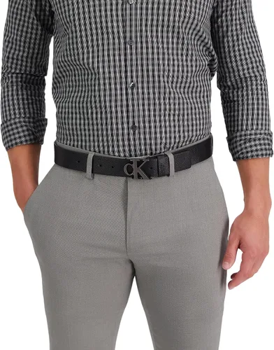 Vista 6 de Calvin Klein Cinturón casual CK con hebilla recortada con monograma para hombre