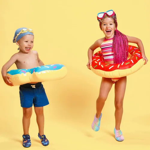 Vista 8 de LeIsfIt Zapatos de agua para niños y niñas, zapatos de playa para bebés, calcetines acuáticos antideslizantes para niños