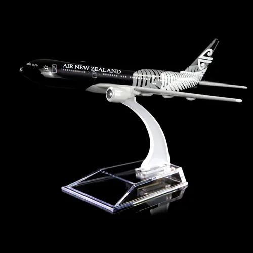 Vista 4 de 24-Hours 1/400 Nueva Zelanda black777 modelo de avión para exhibición