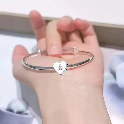 Vista 5 de TGLS - Abalorio de corazón con letra A a Z, diseño de corazón y texto en inglés