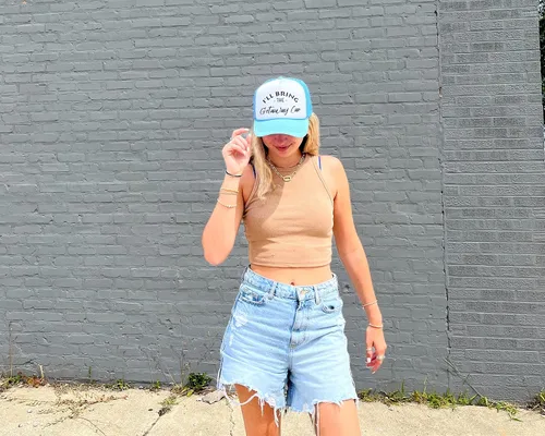 Vista 4 de Funky Junque Gorra de béisbol de malla para mujer, para despedida de soltera