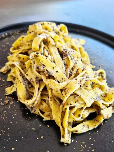 Vista 4 de Pasta italiana de trufa negra - 3.17 oz (90g)