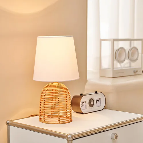 Vista 2 de GLOBE 61000047 - Lámpara de mesa eléctrica de 14 pulgadas, base de ratán, pantalla de lino blanco, interruptor giratorio de encendido/apagado