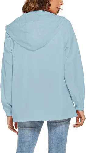 Vista 5 de Avoogue Chaqueta impermeable para mujer, ligera, transpirable, con capucha, rompevientos activos con bolsillo