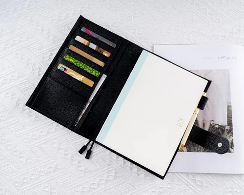 Vista 7 de A5 Funda de cuero para planificador de Hobonichi Cousin, Stalogy, Midori, Leuchtturm1917, y más - con presilla para bolígrafo, ranuras para Negro