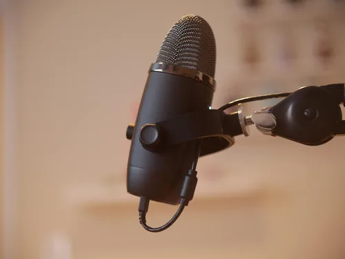 Vista 2 de Blue Yeti X Adaptador de micrófono de 3/8 pulgadas, accesorio de brazo de brazo, soporte de brazo de micrófono roscado duradero, soporte para Negro