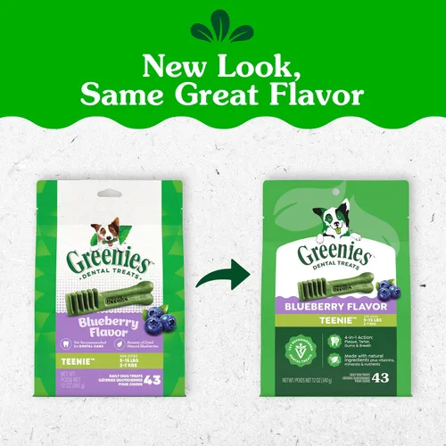 Vista 2 de Greenies Golosinas dentales naturales para perros adultos recomendadas por veterinarios, tamaño Teenie, sabor a arándano azul, paquete de 12 oz., 43