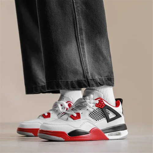 Vista 2 de Hoaeiewds Zapatos de baloncesto retro de moda de tendencia para niños grandes, zapatos deportivos para niños casuales al aire libre, zapatillas