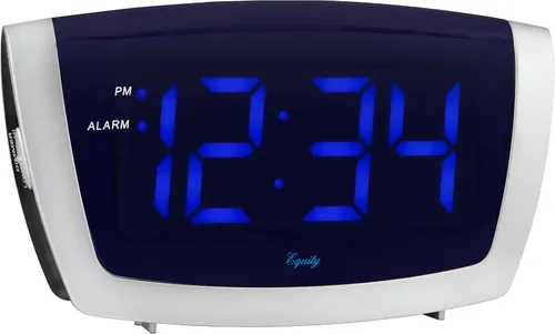 Vista 2 de Equity by La Crosse - Reloj despertador LED azul con puerto de carga USB, color plateado