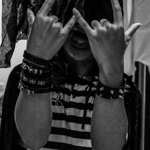 Vista 3 de MILAKOO Pulseras de cuero trenzado de piel sintética punk gótico punk esqueleto accesorios para hombres mujeres Rock n Roll decoración de fiesta