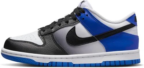 Vista 296 de Nike Kid's Dunk Low Sneaker