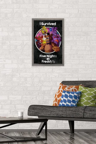 Vista 2 de Trends International Póster de pared de Five Nights at Freddy's - Survived Wall, 14.725 x 22.375 pulgadas, versión enmarcada de madera de granero