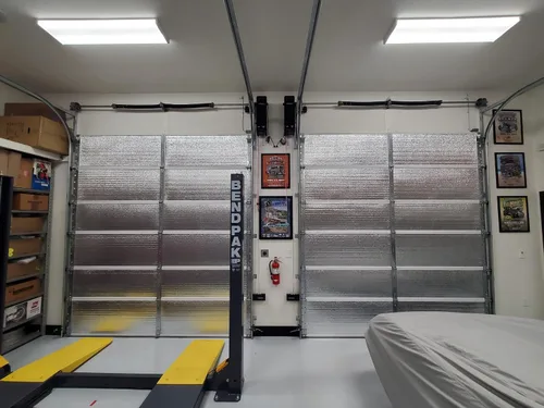 Vista 7 de SmartSHIELD - Rollo de aislamiento reflectante de 1/4 pulgadas, 16 x 50 pies, barrera radiante con núcleo de espuma, aislamiento térmico - LÁMINA
