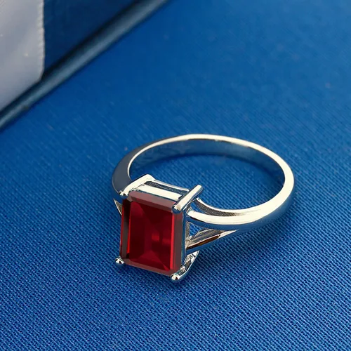 Vista 45 de Gem Stone King Anillo de compromiso solitario con diseño clásico de vástago dividido para mujer, plata de ley 925, piedra natal de piedra preciosa