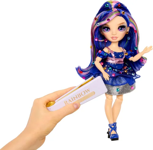 Vista 9 de Muñecas de moda Rainbow High - Genevieve Bleue (Azul) con herramienta Bedazzler y gemas brillantes
