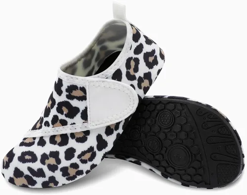 Vista 3 de Scurtain - Zapatos acuáticos para niños, calcetines acuáticos de secado rápido con sensación de pies descalzos para niños, niñas y bebés con suela
