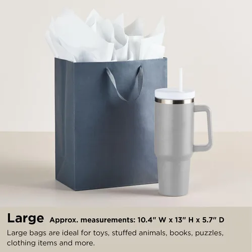 Vista 7 de Hallmark Bolsa de regalo grande de 13 pulgadas con tarjeta de cumpleaños y papel de seda (azul con estrellas, cumpleañero)