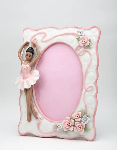 Vista 2 de Cosmos 10608 - Marco de fotos de porcelana fina de bailarina afroamericana, 8 pulgadas, color rosa