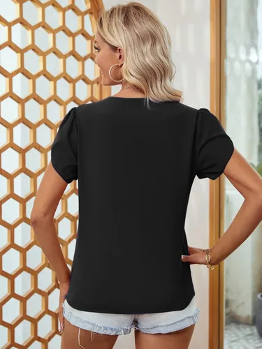 Vista 2 de SheIn Camisa de manga corta con cuello en V profundo y encaje guipur para mujer