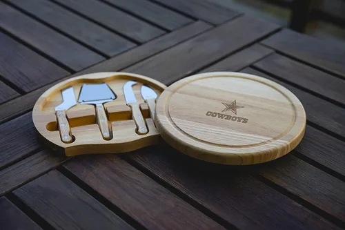 Vista 3 de Tabla para cortar queso y juego de herramientas de la NFL Circo, 10 pulgadas, talla única