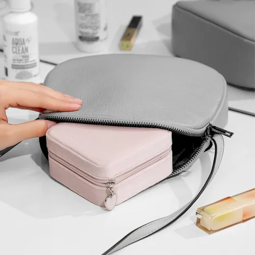 Vista 8 de GUKA Joyero de terciopelo de felpa organizado, estuche de viaje de joyería, pequeñas cajas organizadoras portátiles para anillos, aretes, collares