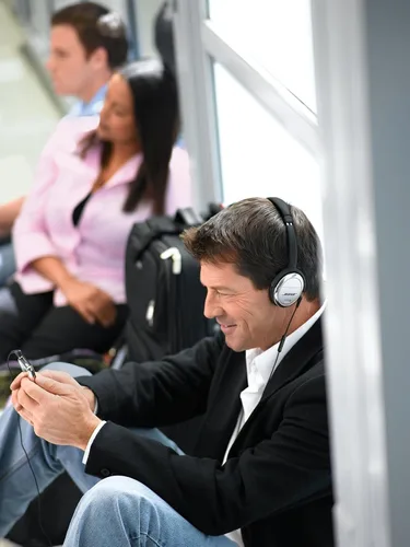 Vista 4 de Bose QuietComfort 3 Auriculares acústicos con cancelación de ruido, color negro (renovado)