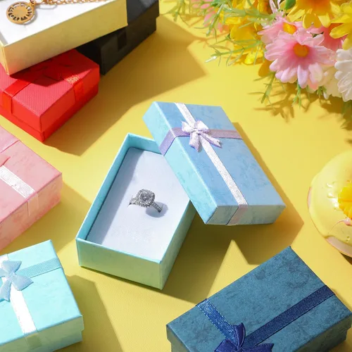 Vista 6 de Inbagi Cajas de regalo de joyería, coloridos collares, aretes, anillos, pulseras, cajas de joyería de cartón para regalo de San Valentín, boda, 3.15