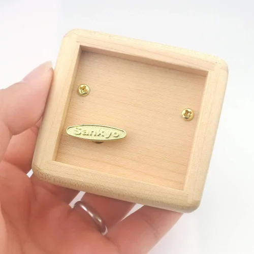 Vista 3 de Sinzyo - Caja de música natural de madera con fotos personalizables, caja musical con cuerda, regalos para Navidad, cumpleaños y San Valentín