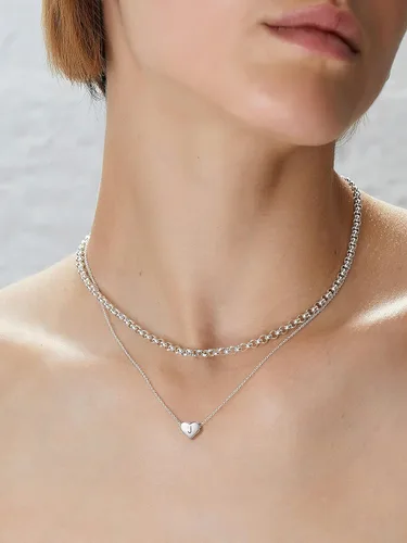 Vista 2 de SILVERCUTE Pequeños collares con inicial de plata de ley 925 con dije de letra A-Z para mujeres y niñas, gargantilla de corazón de 16 pulgadas + 2