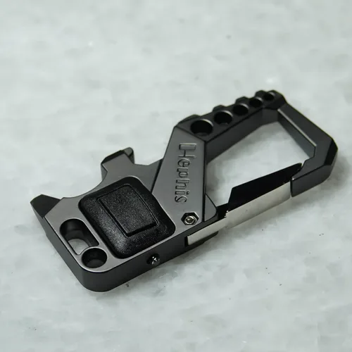 Vista 7 de Llavero resistente con forma de calavera, herramienta de escape de emergencia para automóvil, cortador de cinturón de seguridad, abrebotellas