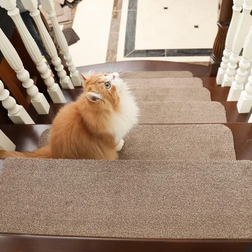 Vista 2 de Cosy Homeer - Alfombra antirresbalante para escaleras, de 30.0 x 8.0 in, para escalones de madera, alfombras para niños y perros, 100% poliéster, 15