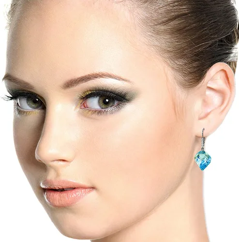 Vista 3 de Galaxy Gold GG Aretes de oro macizo de 14 quilates con diamantes y topacio azul espiral torcido Briolette