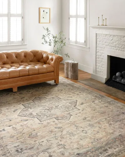 Vista 16 de Loloi Hathaway Collection HTH-04 Beige/Multi 2 pies 3 pulgadas x 3 pies 9 pulgadas, Alfombra de acento de 0.25" de espesor, suave, duradera
