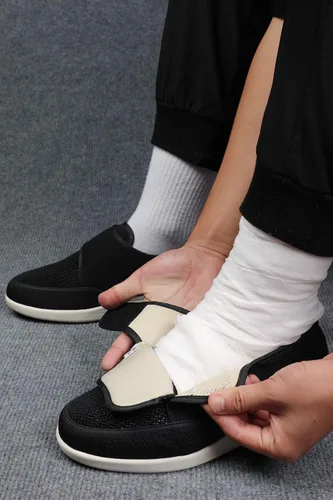 Vista 6 de ZUMEIJIA Zapatos deportivos ajustables para hombre para diabetes que añaden fertilizante para ensanchar la hinchazón de los pies, zapatos