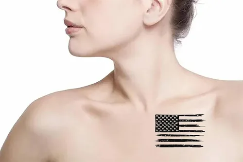 Vista 3 de Usa Seis hojas de tatuajes temporales para hombres y mujeres, bandera estadounidense desgastada, símbolo patriótico grunge de Estados Unidos