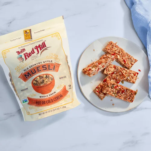 Vista 5 de Bob's Red Mill Old Country Style Muesli Cereal, 40 onzas (paquete de 4)