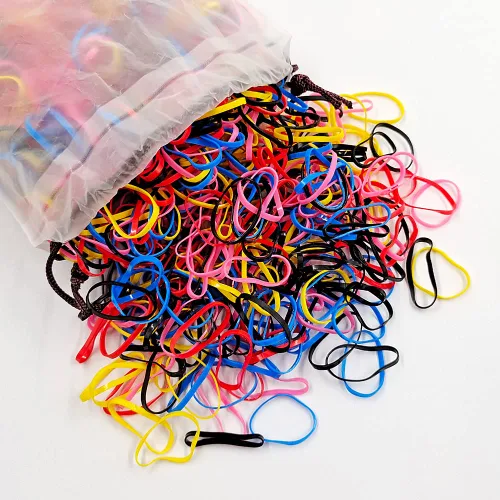 Vista 2 de 2000pcs bandas de goma elásticas para el cabello. Mini bandas de goma para el cabello. Banda de goma desechable (color común)